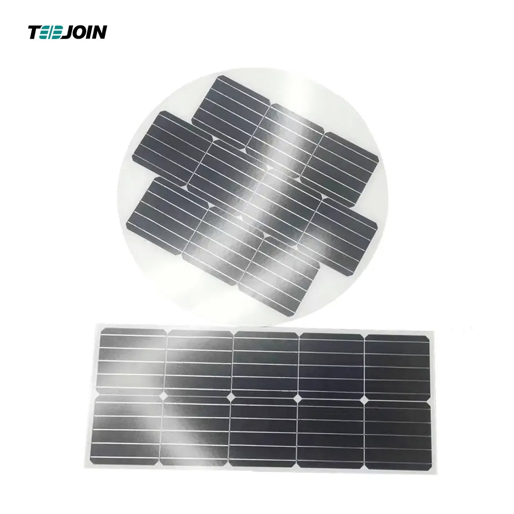 Application of solar panels in traffic lights