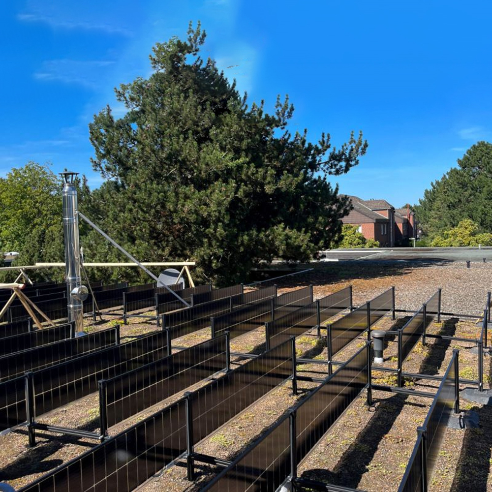 Solyco runs vertical PV system on green roof in Germany